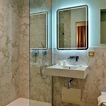 Des Roches 3* Sartene (Corsica)