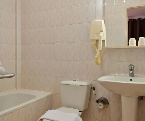 Des Roches מלון Sartène