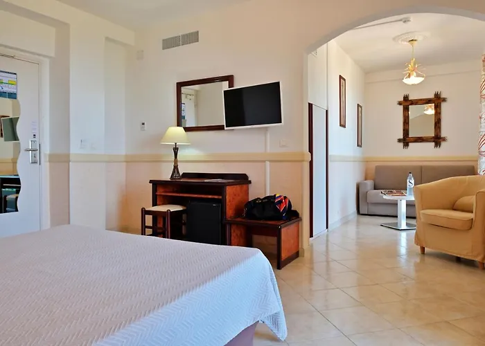 מלון Des Roches Sartène